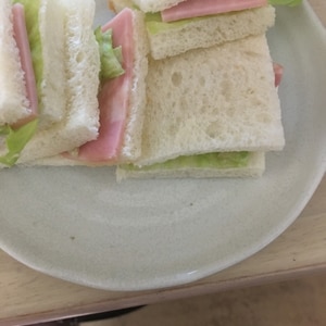 コンビニ再現☆シャキシャキレタスのサンドイッチ